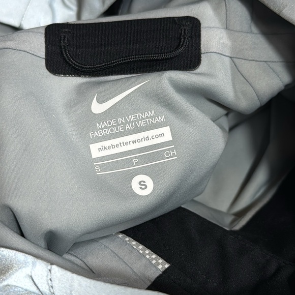 Nike Shieldrunner 3M Flash Full Zip Jacket size small - Picture 14 of 14